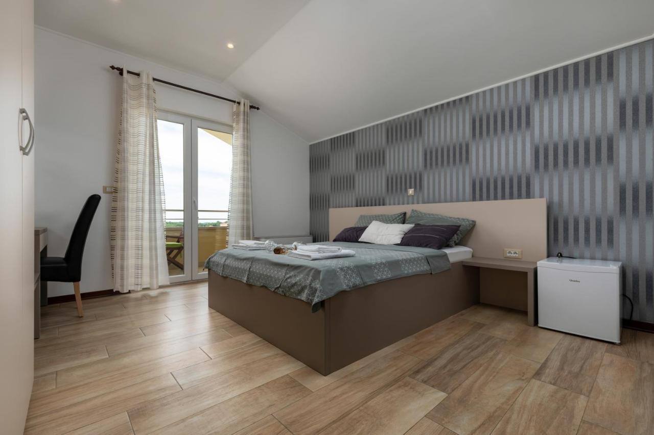 B&B Villa Oasa 1 Ровинь Экстерьер фото